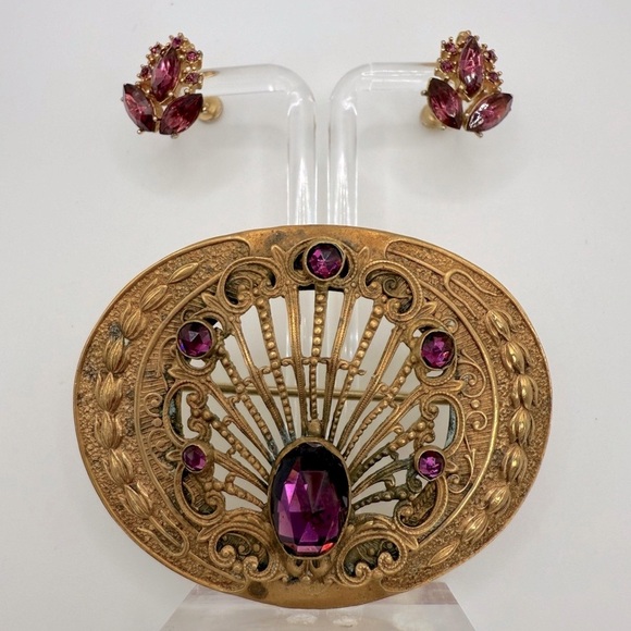 True Victorian paste brooch with earrings - Picture 1 of 8
